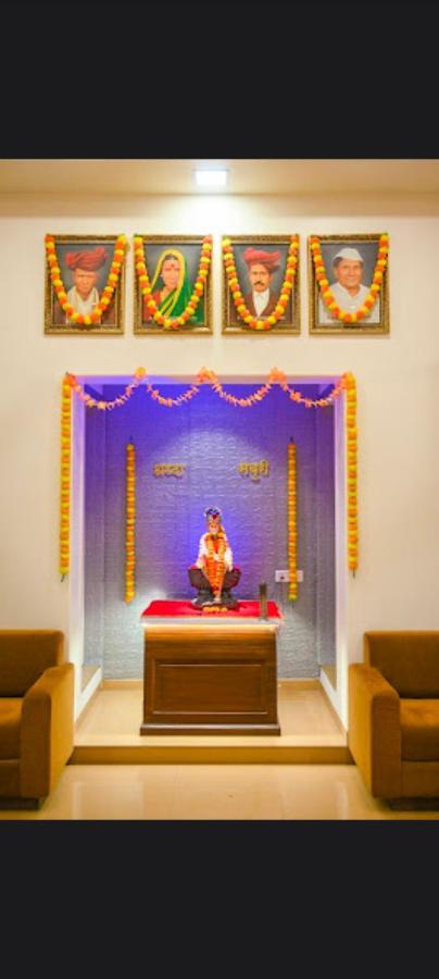 Saish Hotel Shirdi Eksteriør billede
