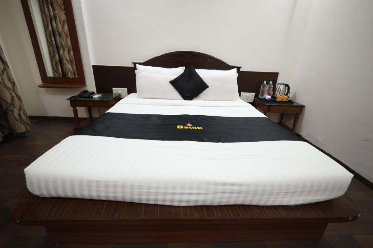 Saish Hotel Shirdi Eksteriør billede