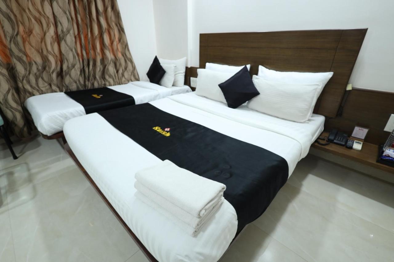 Saish Hotel Shirdi Eksteriør billede