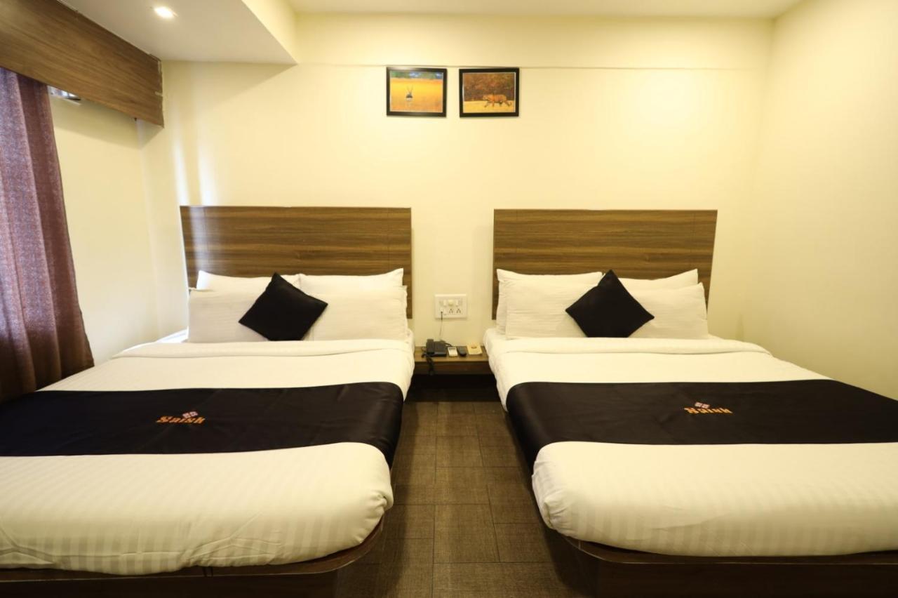 Saish Hotel Shirdi Eksteriør billede