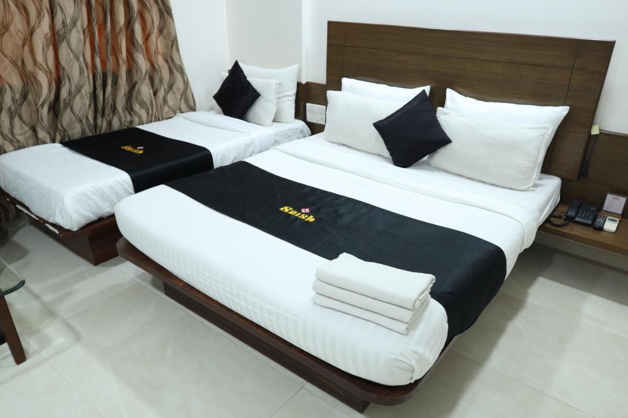 Saish Hotel Shirdi Eksteriør billede