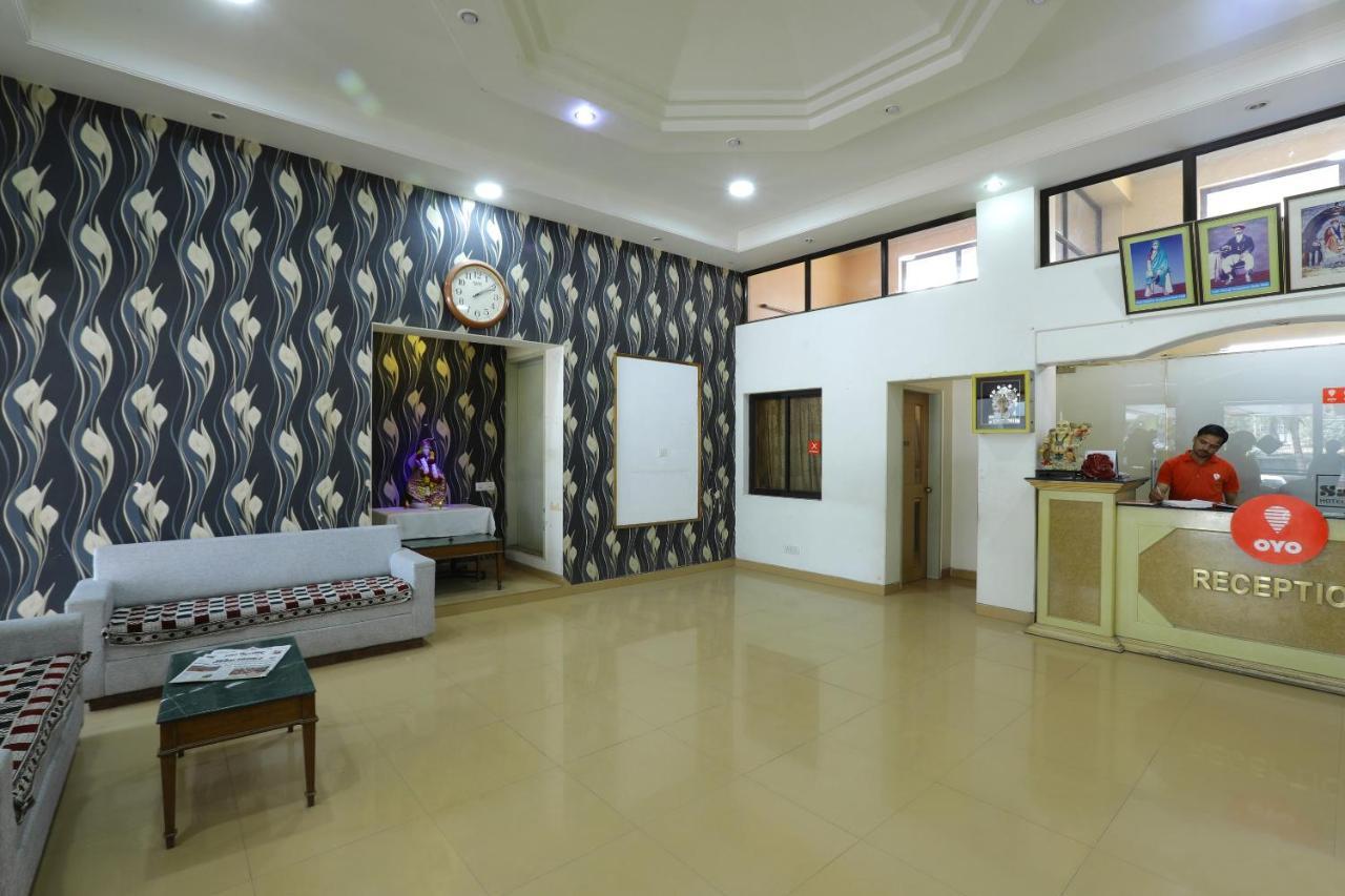 Saish Hotel Shirdi Eksteriør billede
