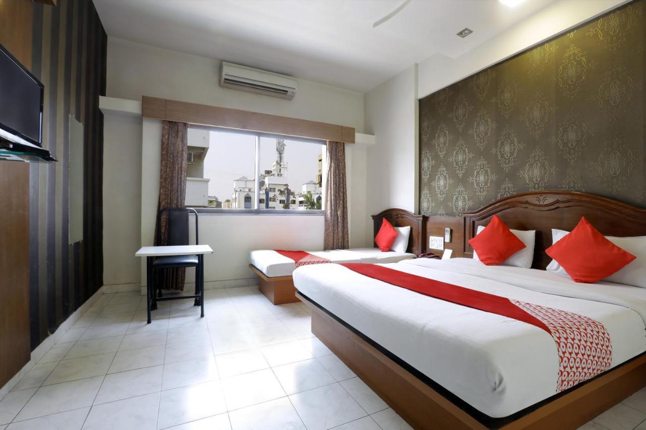 Saish Hotel Shirdi Eksteriør billede